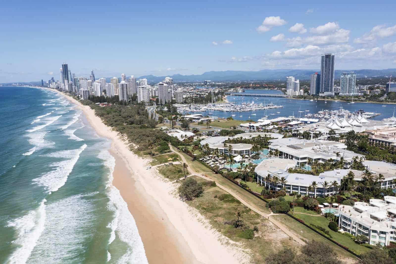 Brisbane Airport transfer to Southport, Gold Coast